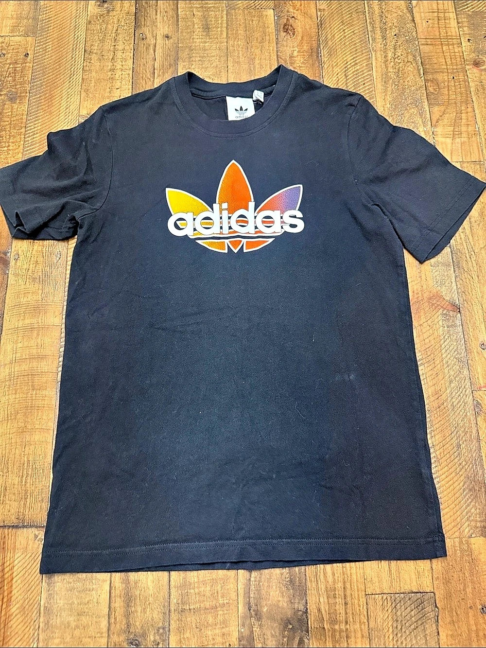 adidas Originals Gradient Trefoil T-Shirt Trefoil Graphic Tee in Black & Orange